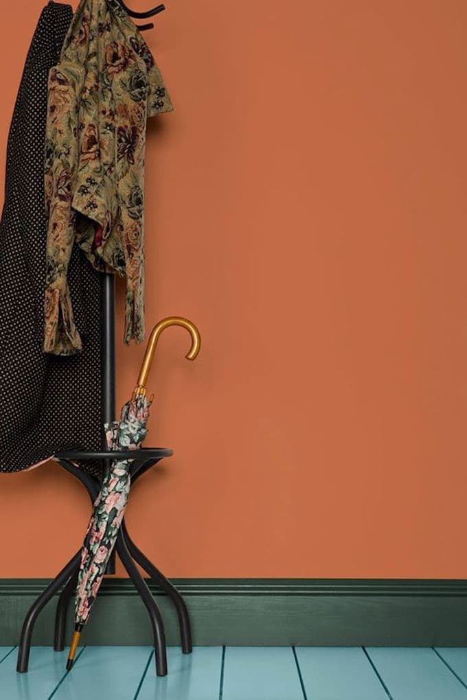 nuancier farrow ball peinture mur orange couleur entrée maison de campagne
