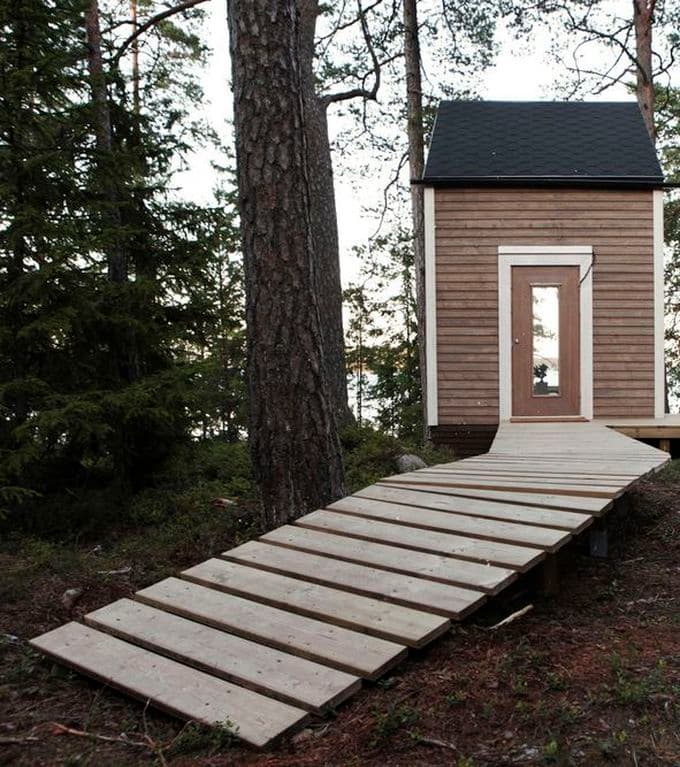 cabane dans les bois entrée chalet bois porte blog déco clem around the corner