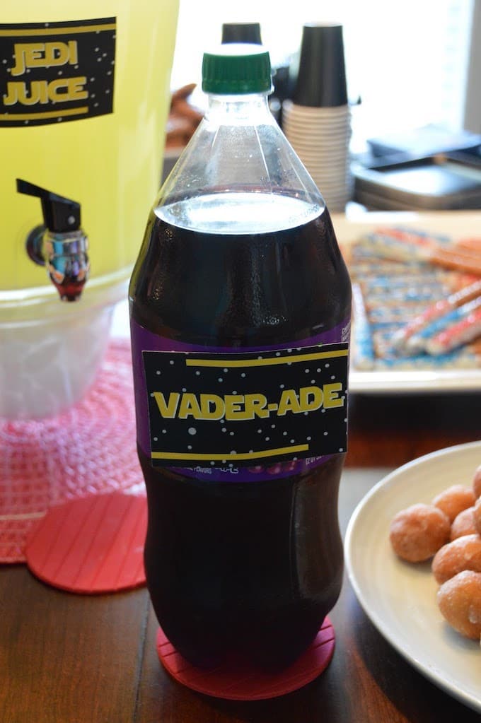 idée étiquette imprimable papier boisson goûter anniversaire jedi