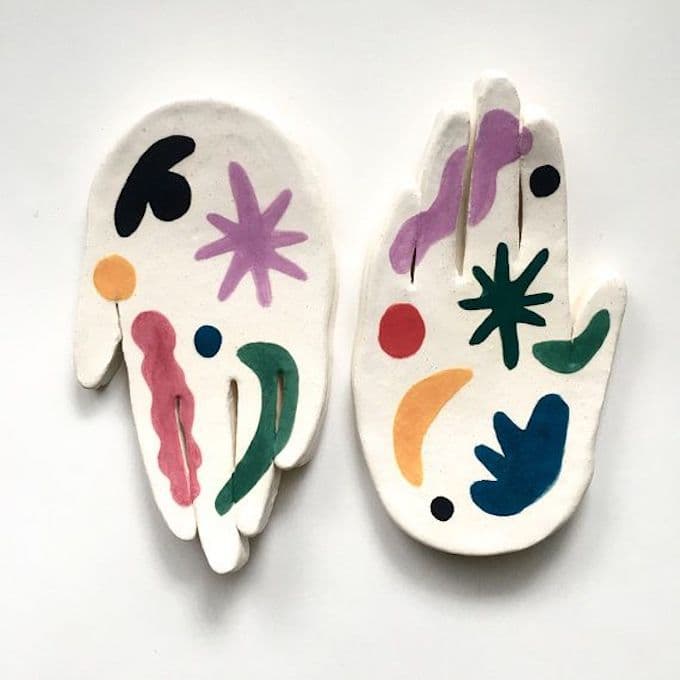 support main céramique dessin abstrait accessoire maison