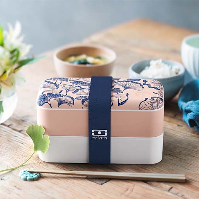 lunchbox bento rectangle rose pastel blanc bleu élastique plusieurs niveau compartiment pratique facile