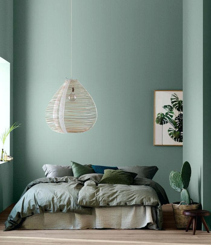 décoration vert céladon chambre nuance kaki cactus tropical bois - blog déco - clem around the corner