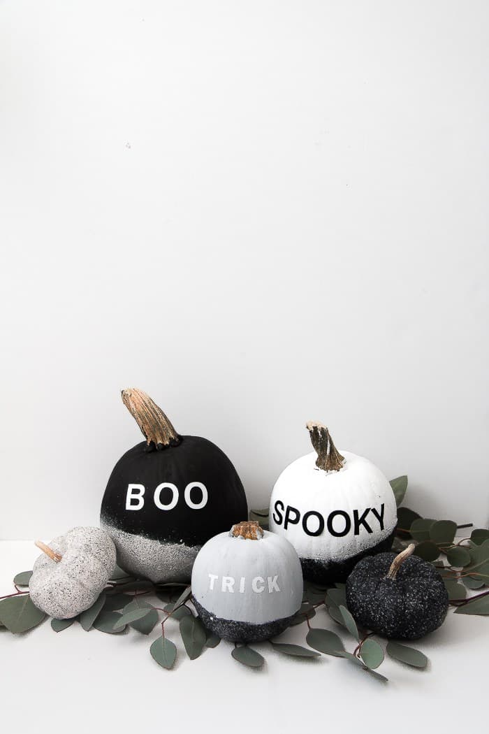decorer une citrouile peinte noire argente decoration diy blog