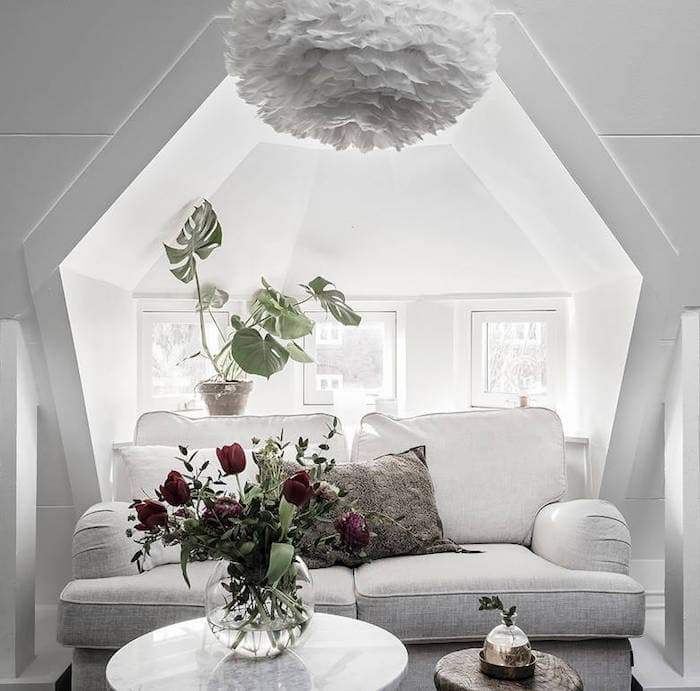 petit appartement blanc salon