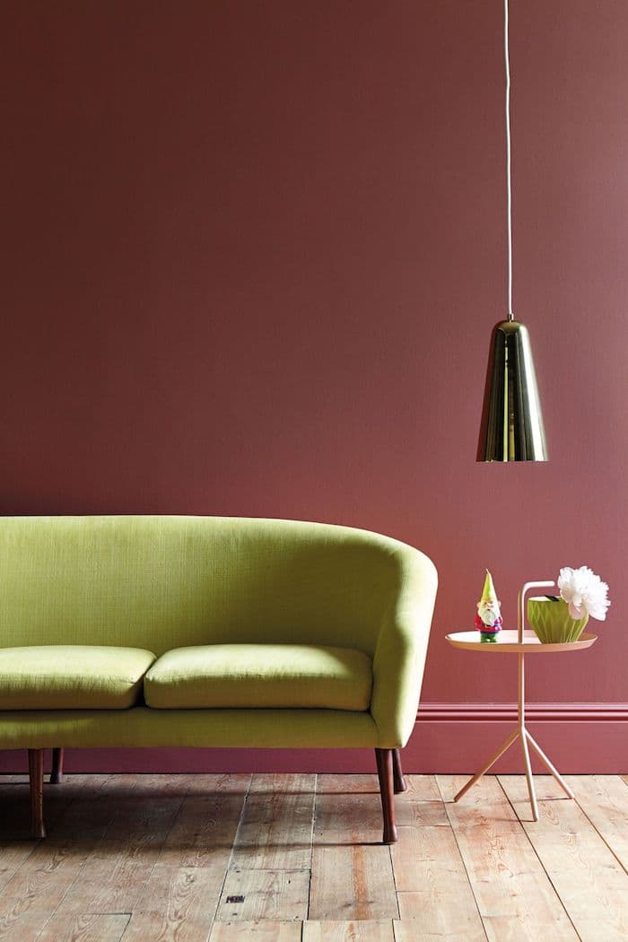 rose fonce et vert anis font bon ménage dans le salon nuance de vert