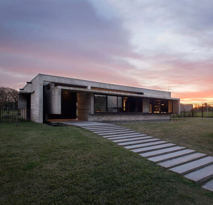 maison sans étage coucher de soleil design architecture