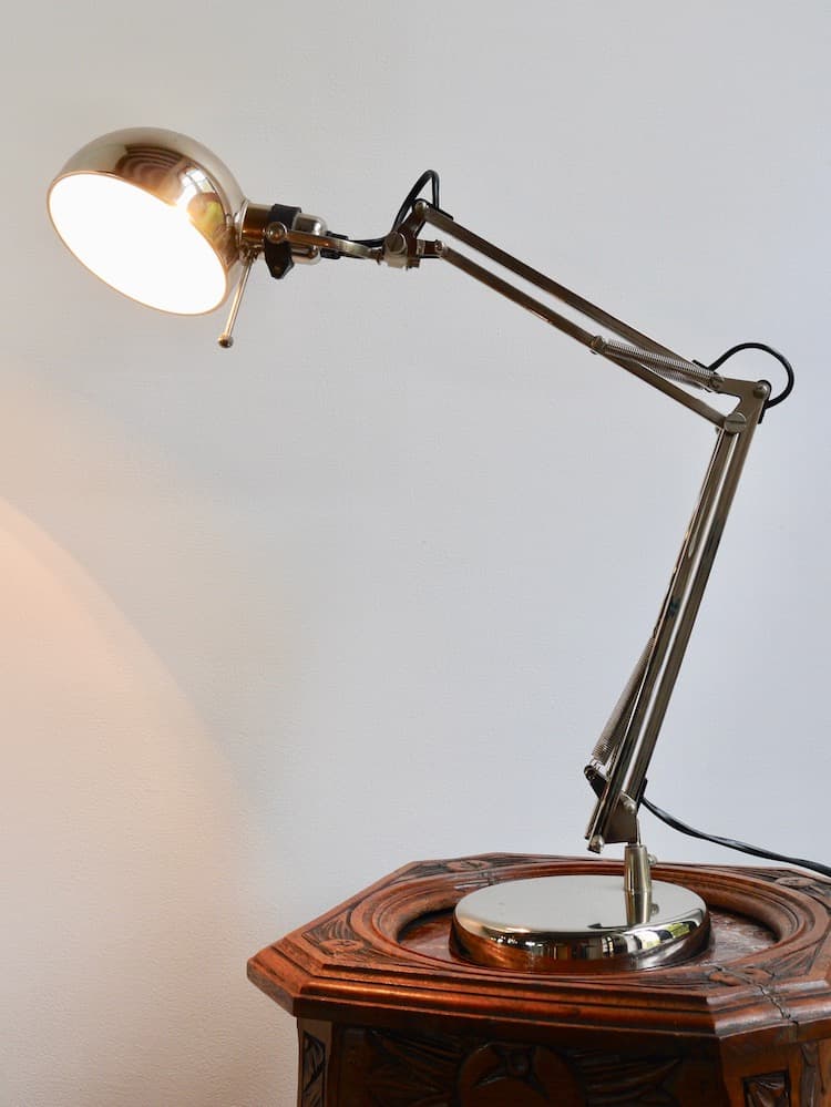 lampe acier table bois appart lille