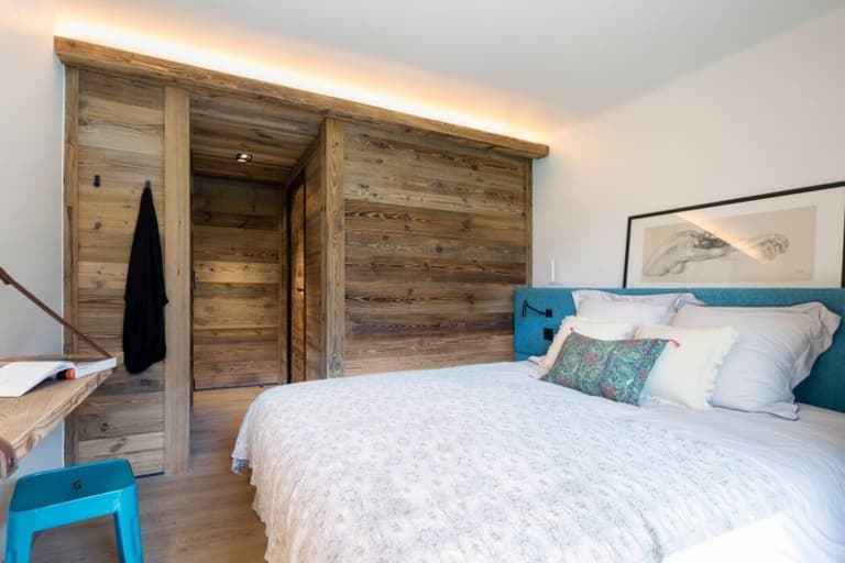 Chalet à Méribel chambre moderne bleue