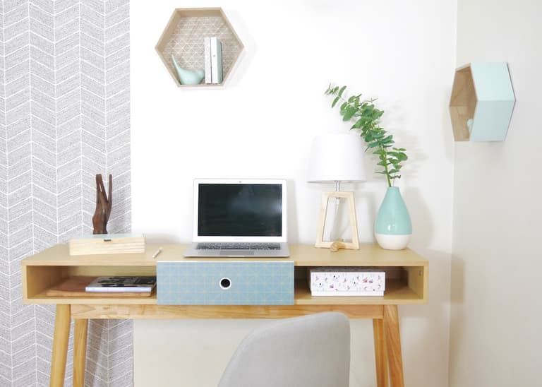 aménager un coin bureau scandinave par BUT