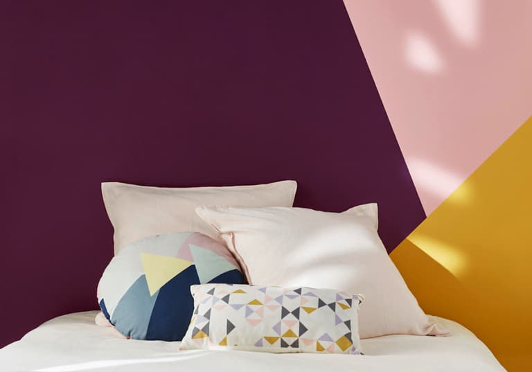 deco couleur prune mur peinture couleur a assortir aubergine