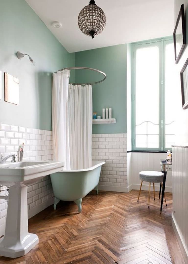 décoration vert céladon salle de bain scandinave mur brique - blog déco - clem around the corner