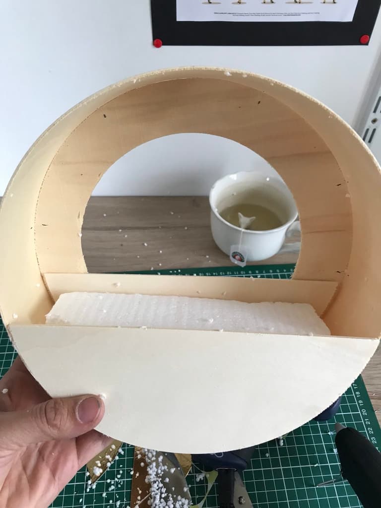 plante en papier mousse fond - blog déco - clem around the corner