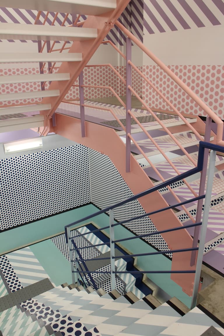 escaliers originaux washi tape stairs idée décoration coloré - blog déco - clem around the corner