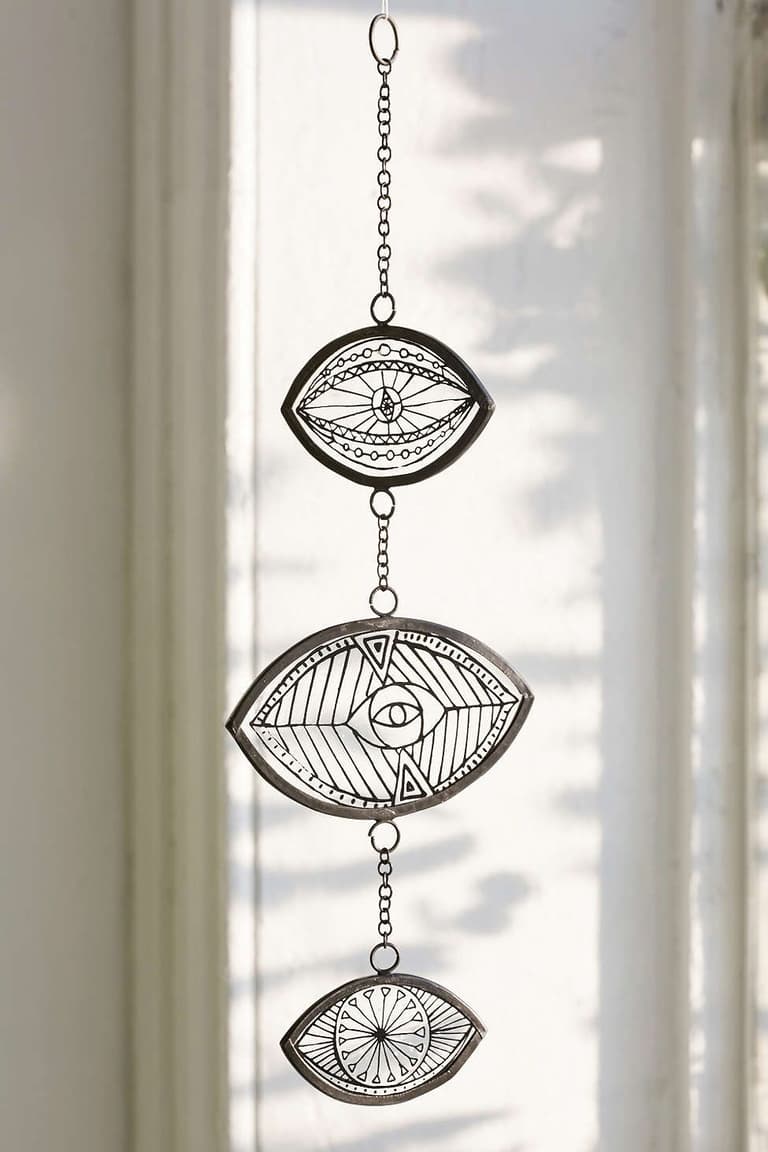 clemaroundthecorner suspension mobile verre métal noir déco oeil salon style bohème ethnique