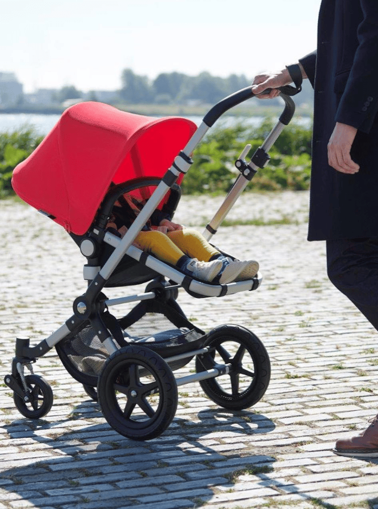 bugaboo fox poussette capote rouge pratique confortable pour bébé - blog déco - clematc