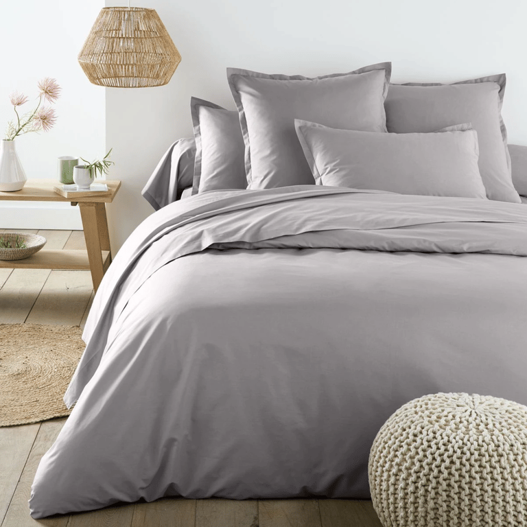 chambre grise déco intérieure draps housse couette coussin literie - blog déco - clemaroundthecorner