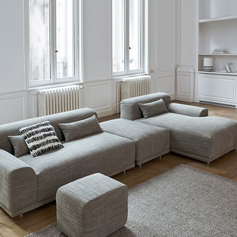 clem around the corner salon canapé gris appartement style parisien