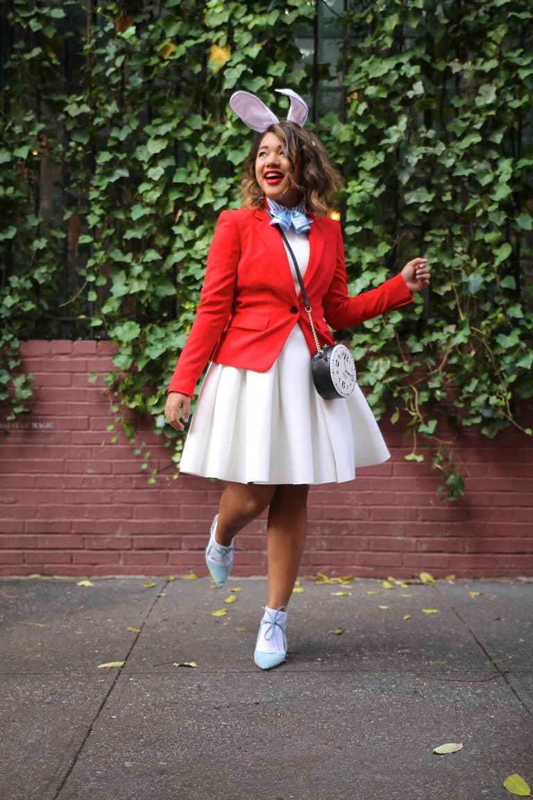 lapin alice au pays des merveilles idée tenue pour carnaval halloween