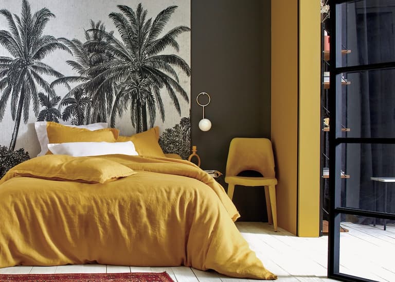 housse lit drap lin made in France jaune curry moutarde chambre ethnique grise chic verrière suite parentale