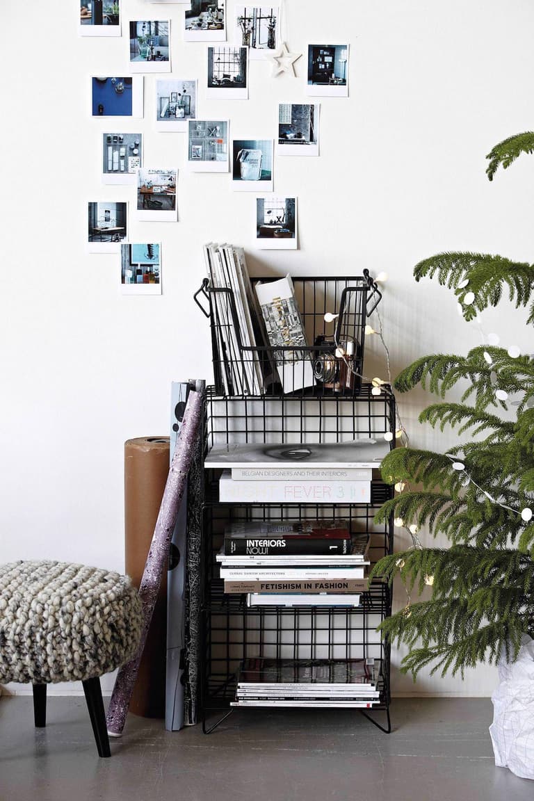 étagère caisse métal noir style bohème cosy guirlande lumineuse plante verte