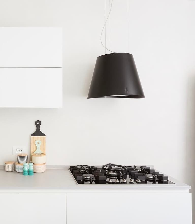 cuisine design hotte aspirante noir suspendu mate - clemaroundthecorner