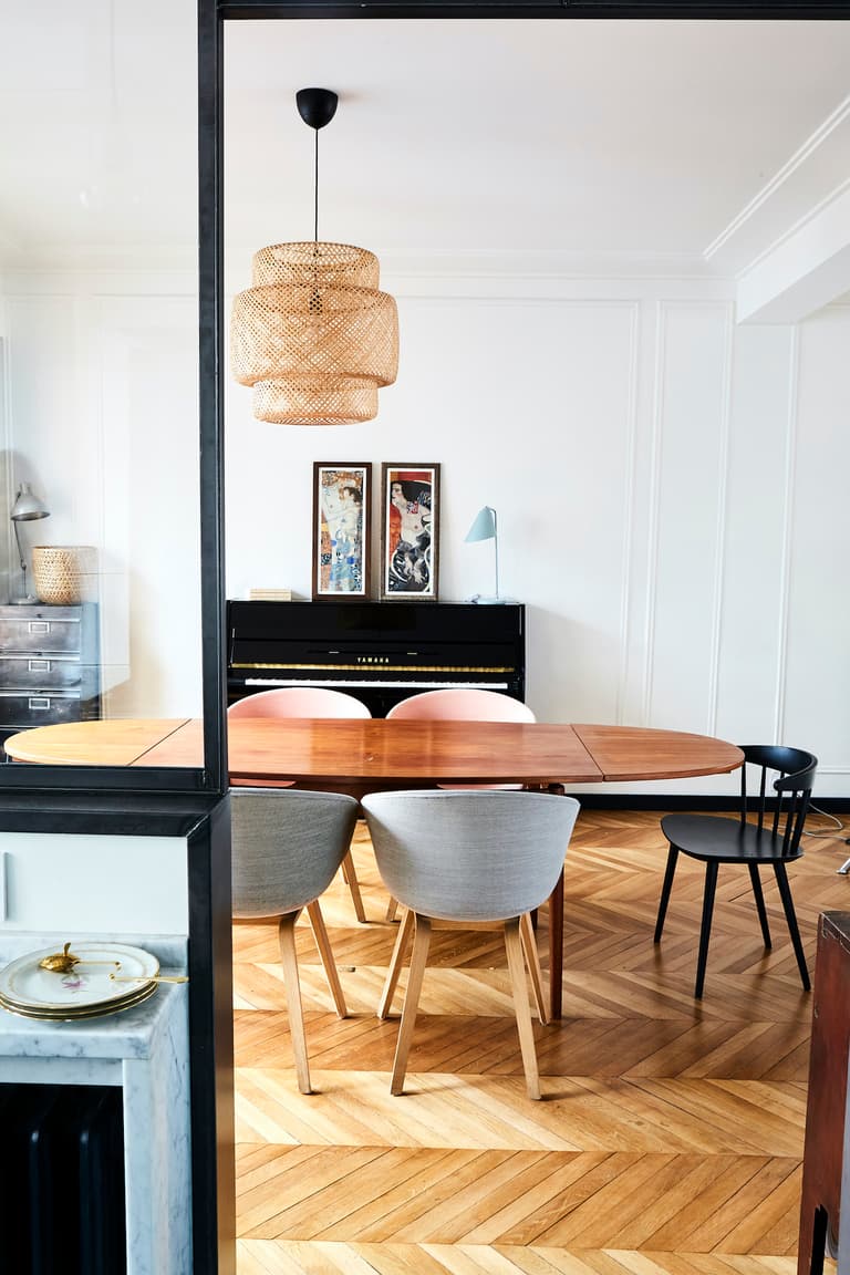 salle à manger design rétro table ovale bois massif rallonge