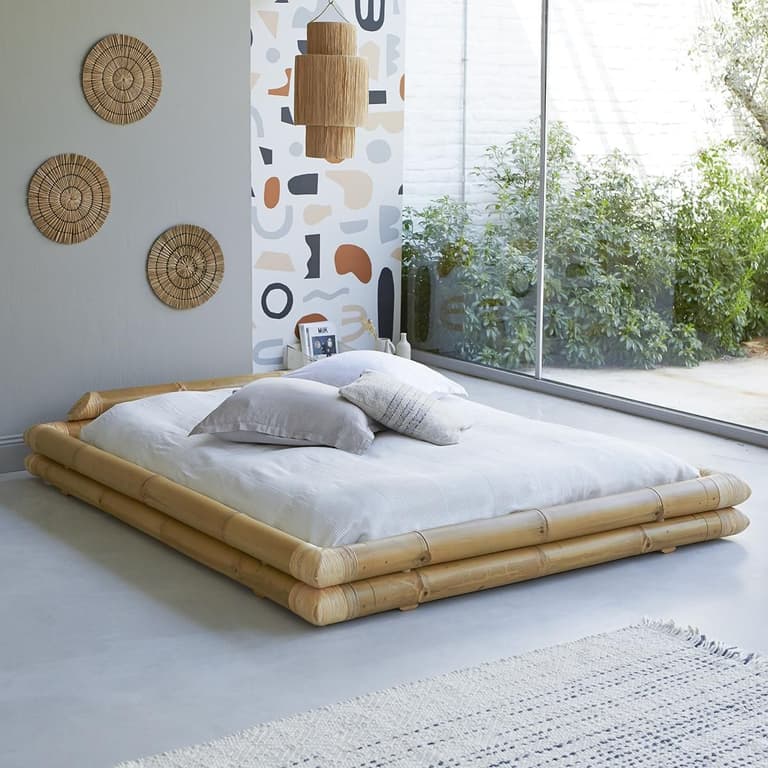 lit futon bambou déco murale ronde suspension fibre naturelle baie vitrée
