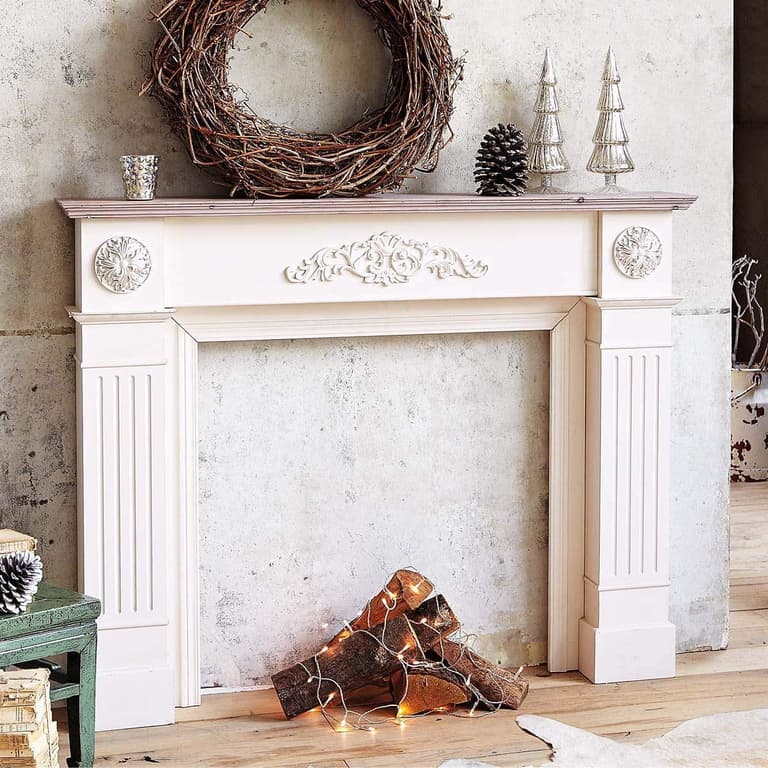 encadrement faux manteau cheminée décoration hiver cosy hygge