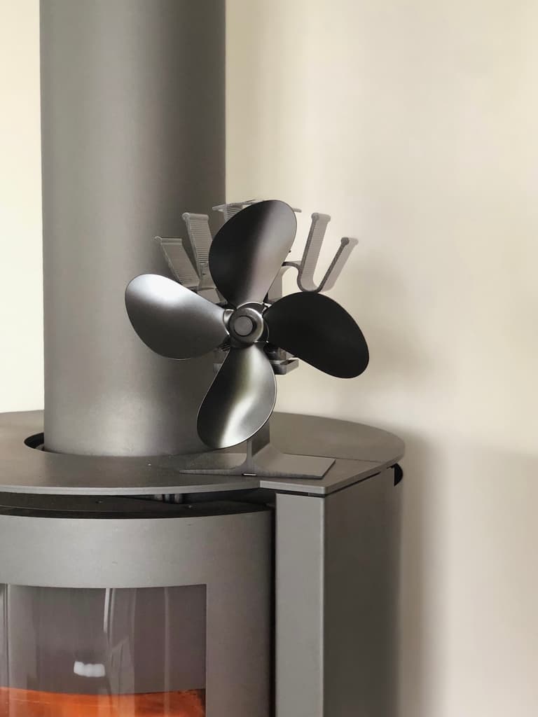 ventilateur poêle bois cheminée diffuseur chaleur - blog déco - clematc
