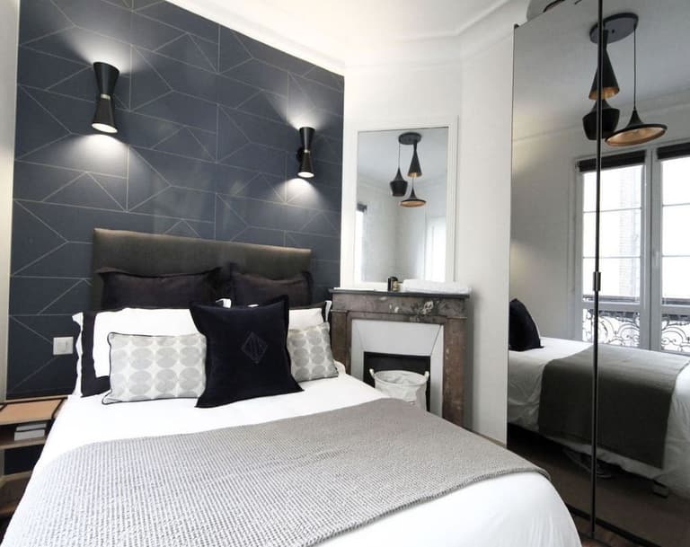 Chambre moderne chic papier peint murs