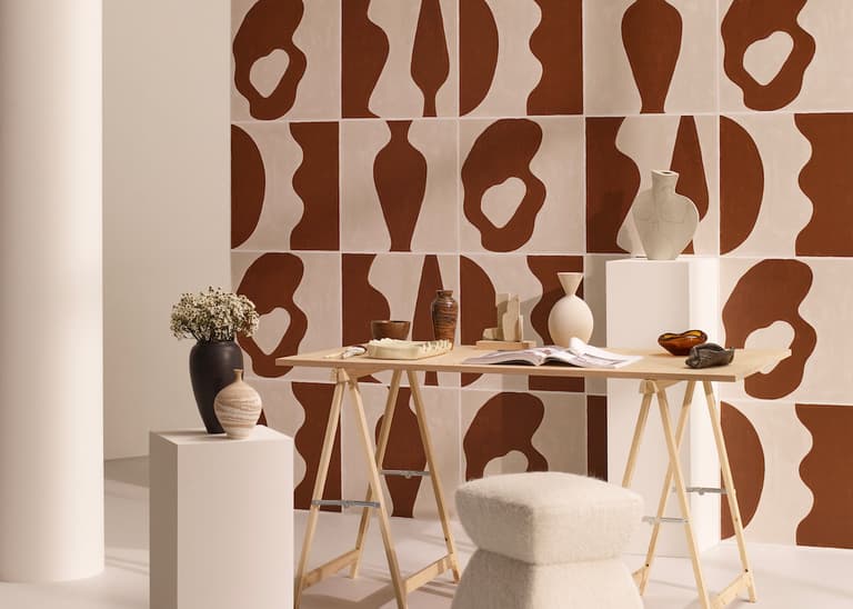 Astéré papier-peint beige rosé terracotta peinture artiste Garance Vallée