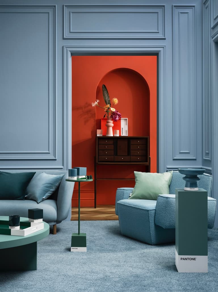 assortir couleur froide rouge salon déco classique