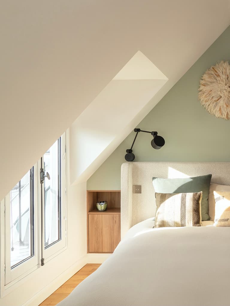 aménager chambre parentale sous les toits bonnes