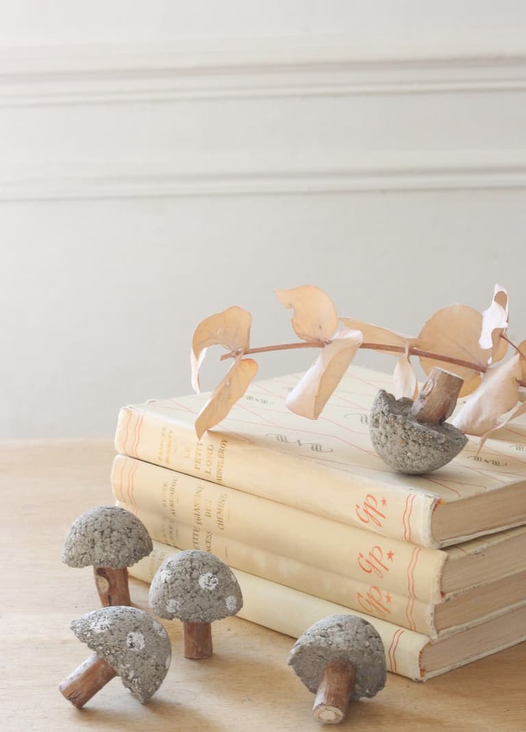 champignons en béton chemin de table diy