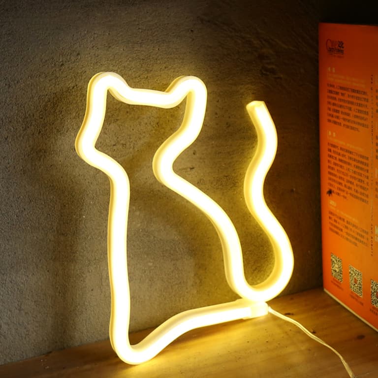 chambre neon jaune deco cosy enfant