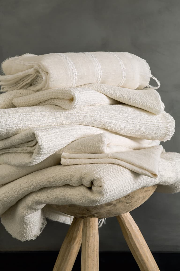 rideau voilage lin bouclette brodé accessoire Élitis luxe haut de gamme