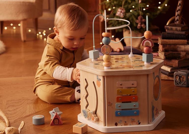 choisir jeu d'éveil par âge mois bébé conseil
