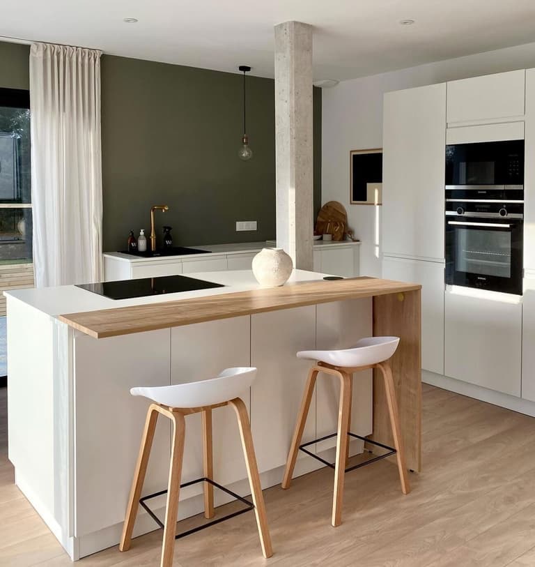 cuisine ouverte mur kaki tendance design moderne chaise haute