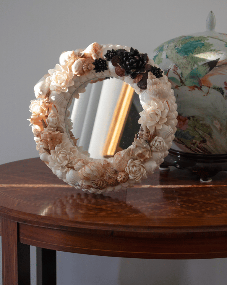 miroir rond coquillage table bois ronde
