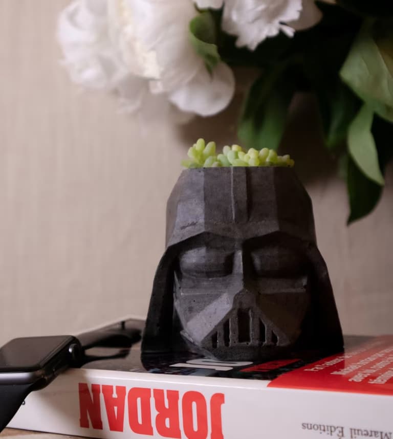 déco Bougie Beton dark vador noir