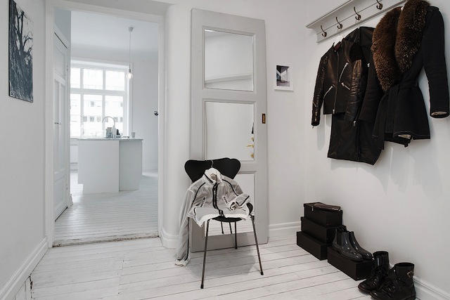 Un intérieur minimaliste. Clem Around The Corner.