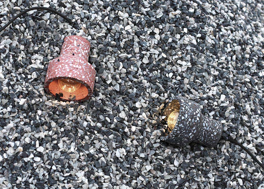 Luminaire déchets de construction. www.clemaroundthecorner.com. Bentu Design : des matériaux mis au rebut, du recyclage, une nouvelle vie.