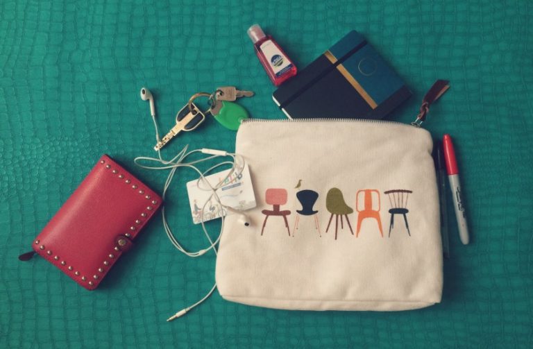 chaise originale pochette icone design - blog déco - clem around the corner