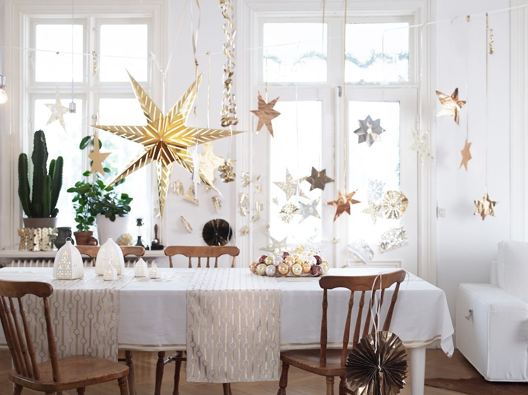 Table De Noel Noir Et Or Table Noel Blanc Et Or : Idées Et Inspiration 32 Table Noel blanc et or : idées et inspiration - Blog Clem ATC