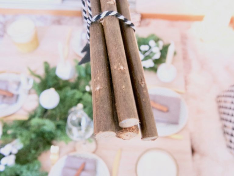 Inspiration déco table de Noël entre amis