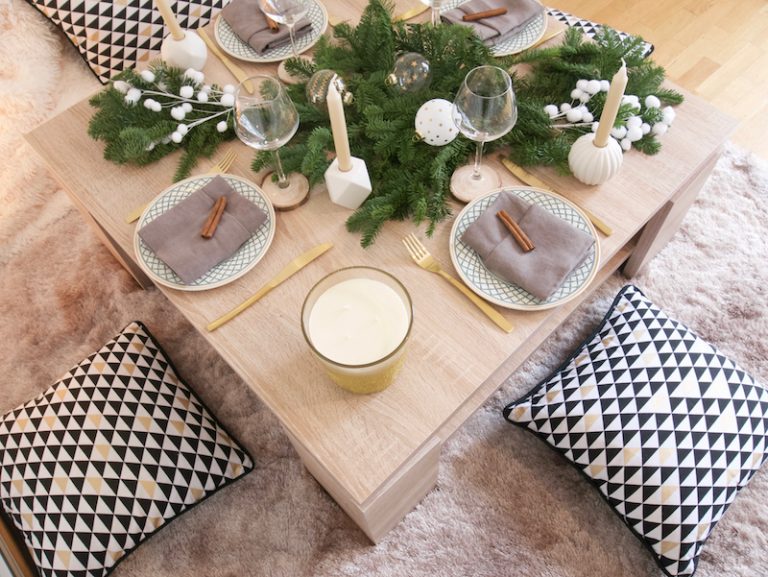 Inspiration déco table de Noël entre amis