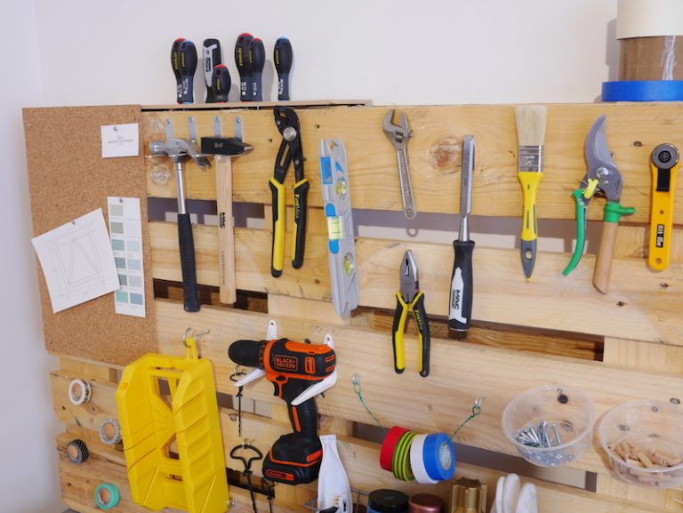 comment fabriquer un rangement mural pour outils de bricolage garage