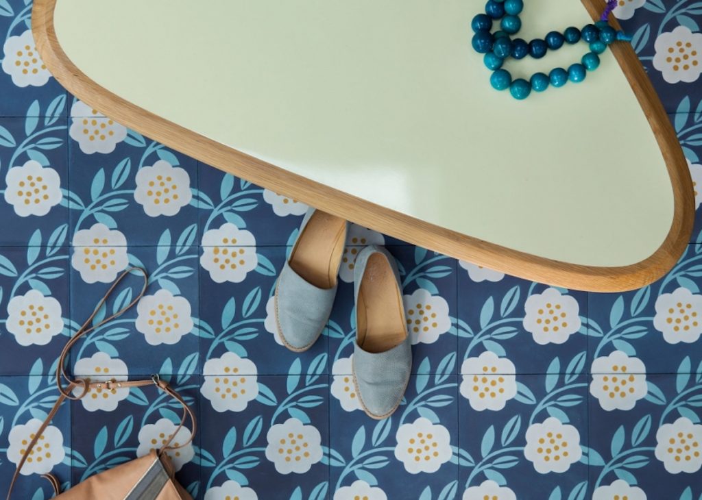 carreaux de ciment pas cher motif fleur camelia