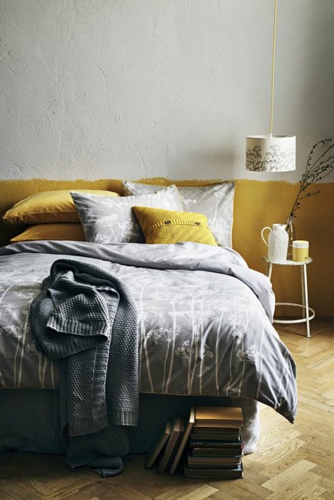mu moutarde jaune bicolore peinture sus bassement tete de lit diy blog clem around the corner