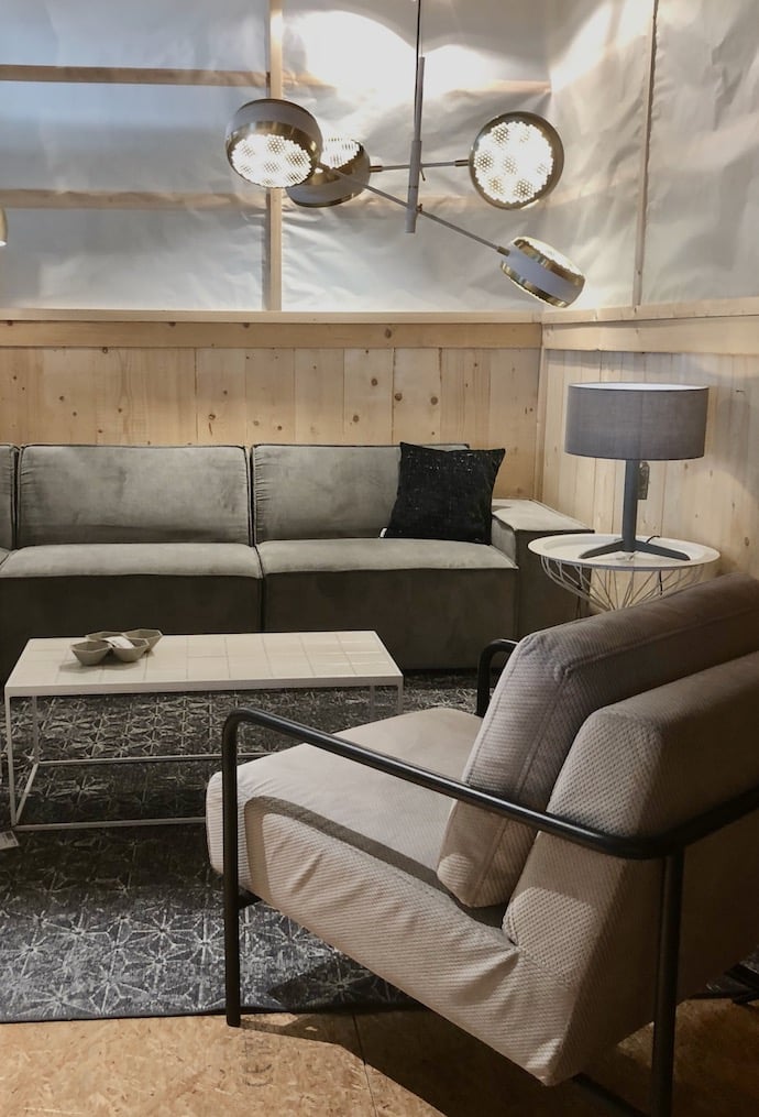 zuiver design hollandais meubles salon décoration moderne gris bois clair - Blog déco - Clem Around The Corner